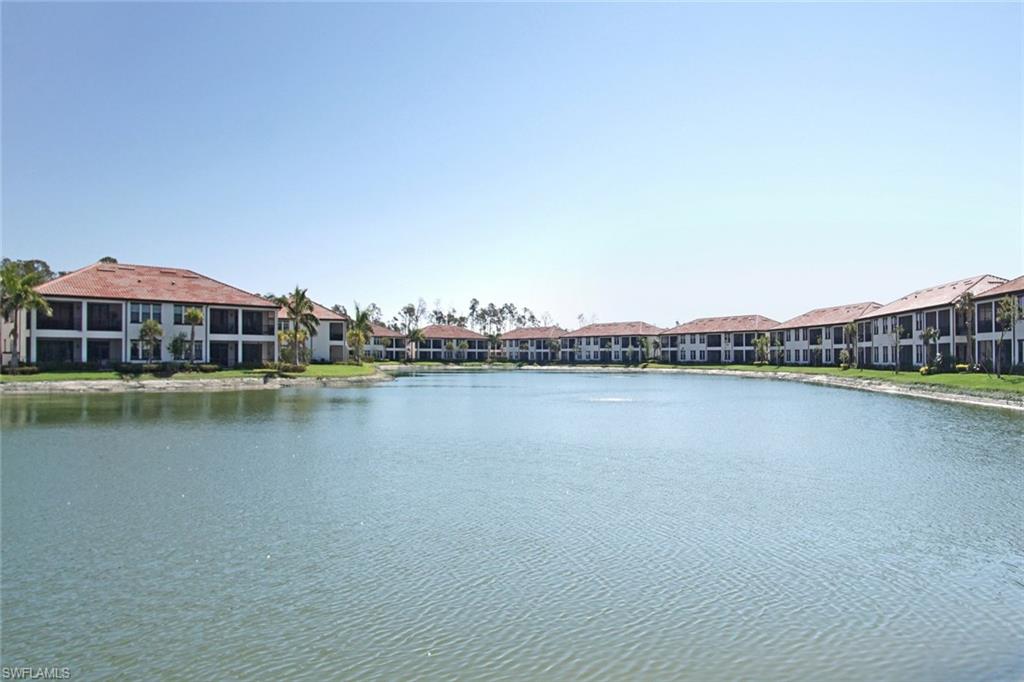 CARRIAGE HOMES AT LIVINGSTON LAKES - Residential