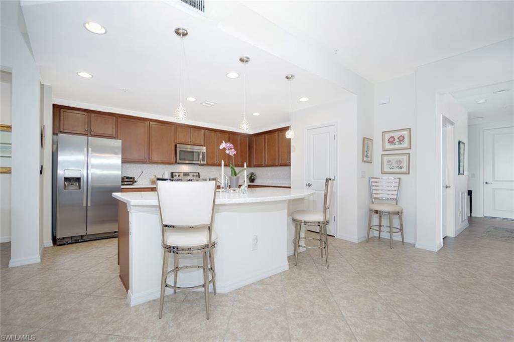 CARRIAGE HOMES AT LIVINGSTON LAKES - Residential