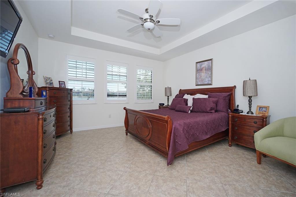 CARRIAGE HOMES AT LIVINGSTON LAKES - Residential