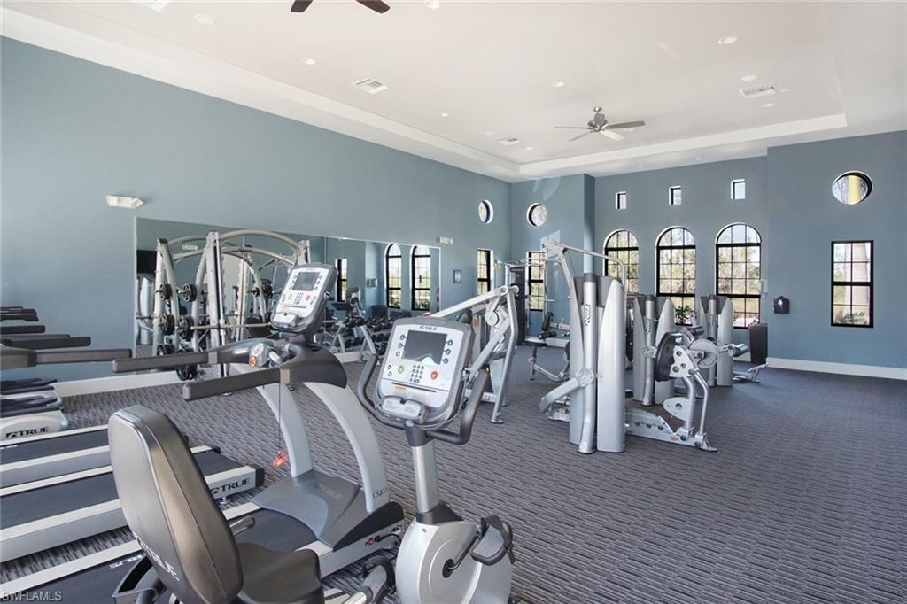 CARRIAGE HOMES AT LIVINGSTON LAKES - Residential