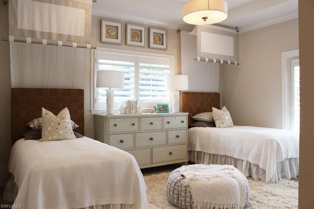 PARK SHORE - Residential