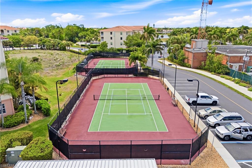 FAIRWAY VILLAS - Residential