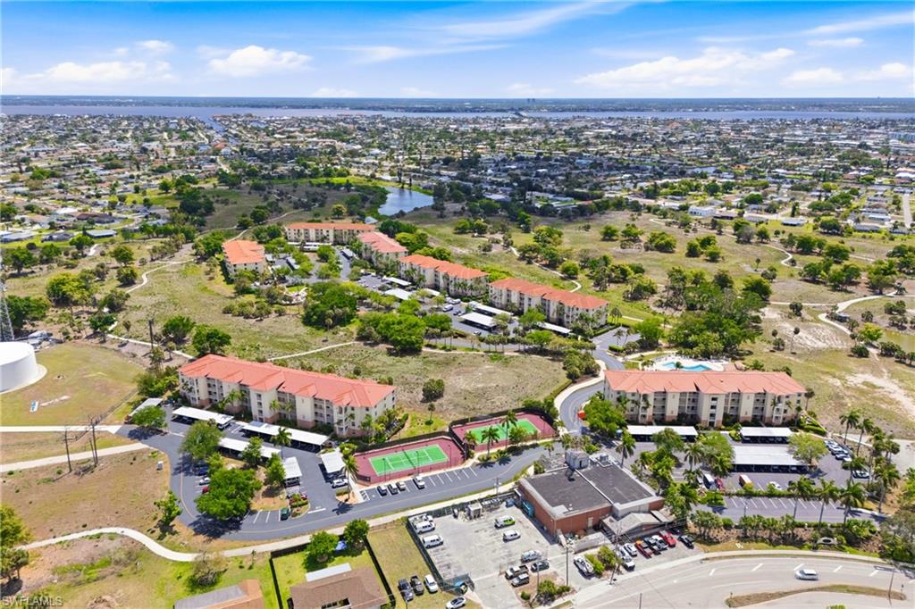 FAIRWAY VILLAS - Residential