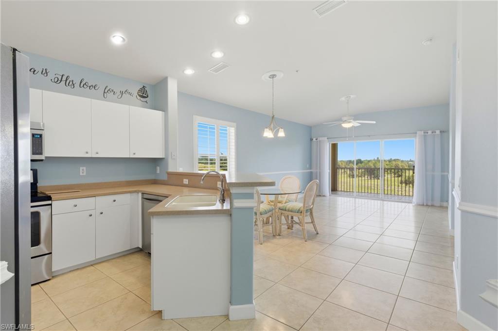 FAIRWAY VILLAS - Residential