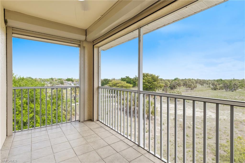 FAIRWAY VILLAS - Residential