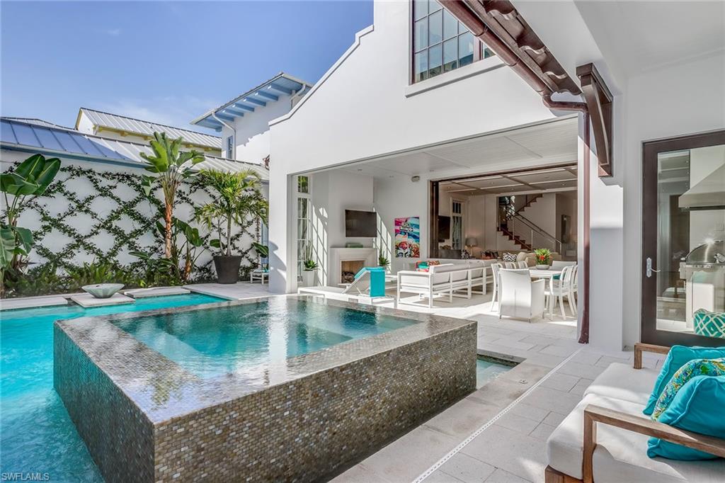 OLDE NAPLES - Residential