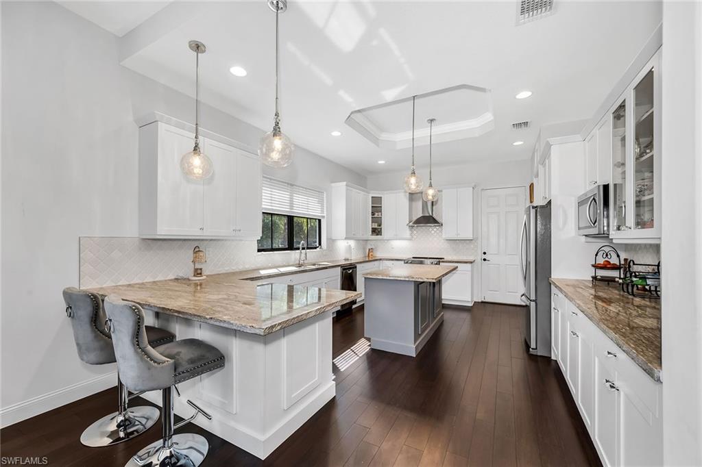 MAPLE RIDGE - Residential