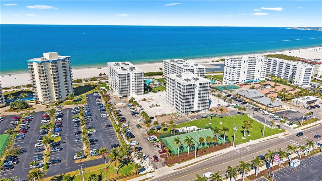 CRECIENTE CONDO SOUTH - Residential