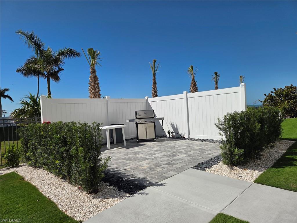 CRECIENTE CONDO SOUTH - Residential