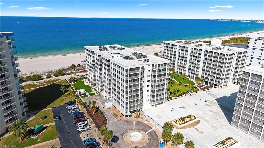 CRECIENTE CONDO SOUTH - Residential