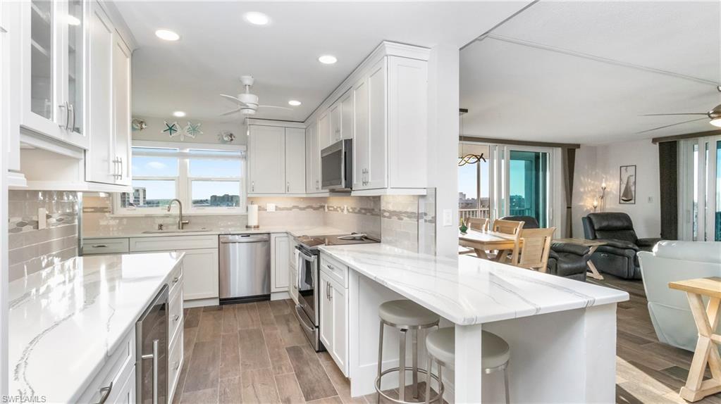 CRECIENTE CONDO SOUTH - Residential