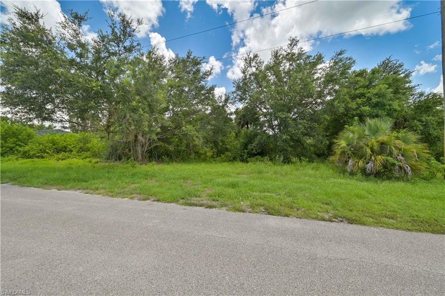 Discover the ideal location for your dream home or investment project in the heart of Lehigh Acres, FL. This vacant lot offers a prime opportunity to build your perfect residential property in a vibrant, growing community. Ideally situated, the lot combines convenience with tranquility. Spanning 10,000 square feet, the land provides ample space for a spacious residence, lush landscaping, and outdoor entertainment areas. With Lehigh Acres experiencing steady growth and development, this property presents an excellent opportunity.