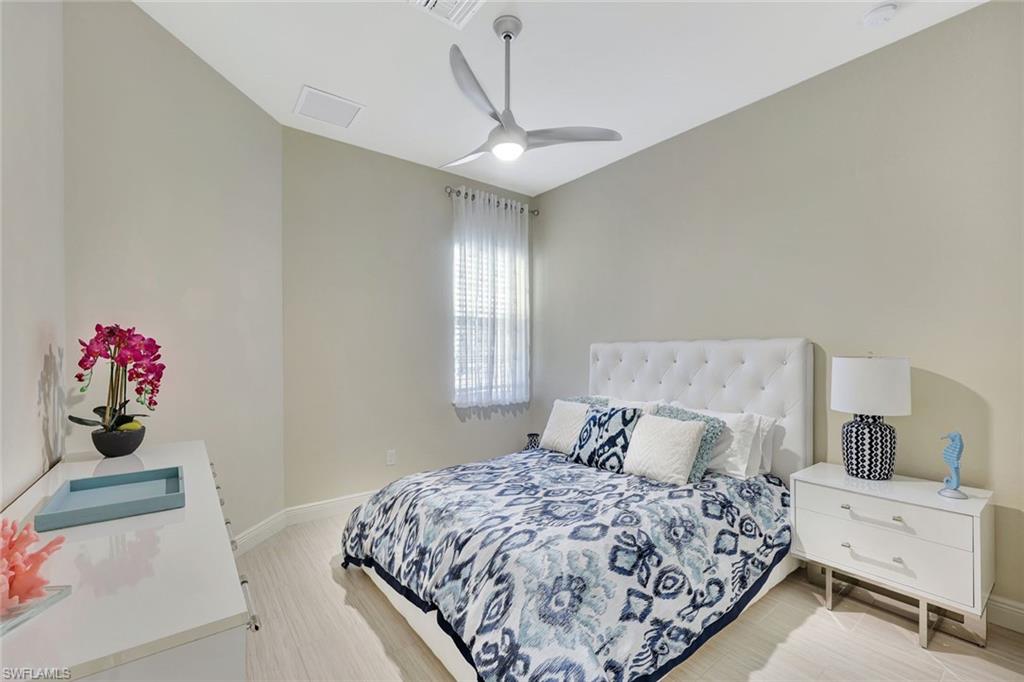 VISTA POINTE - Residential