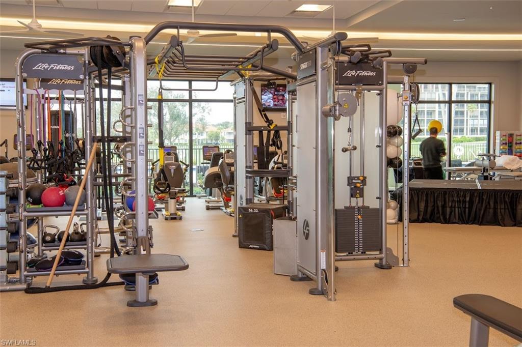 VISTA POINTE - Residential