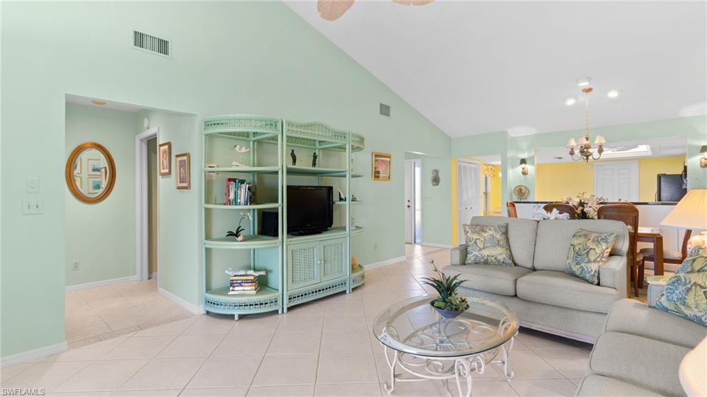 FOXFIRE VILLAS - Residential