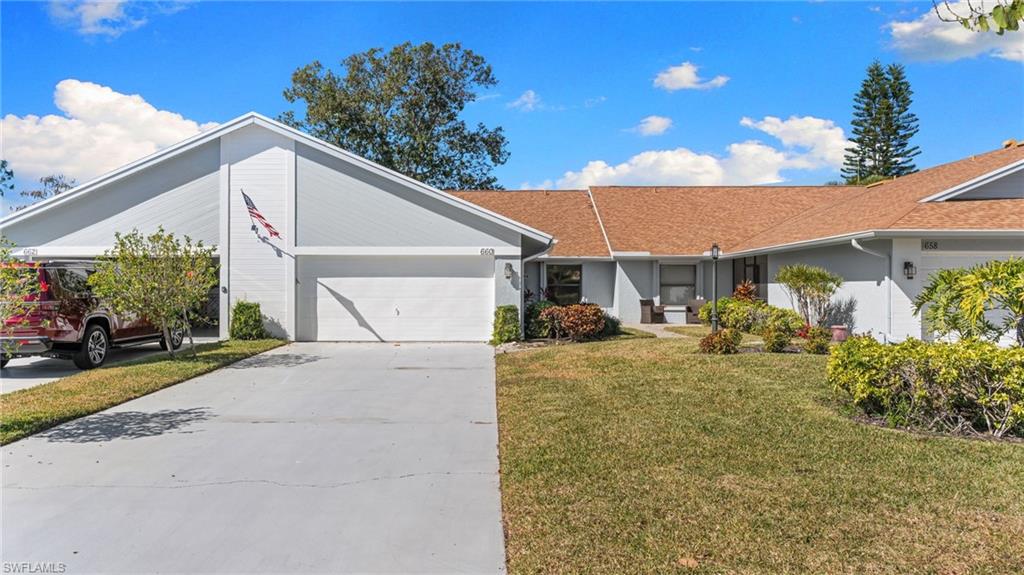 FOXFIRE VILLAS - Residential