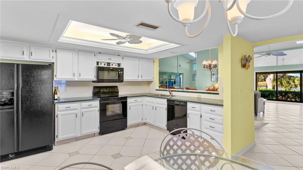 FOXFIRE VILLAS - Residential