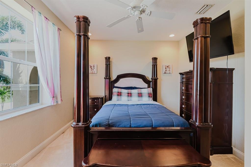 CAPE CORAL - Residential Lease