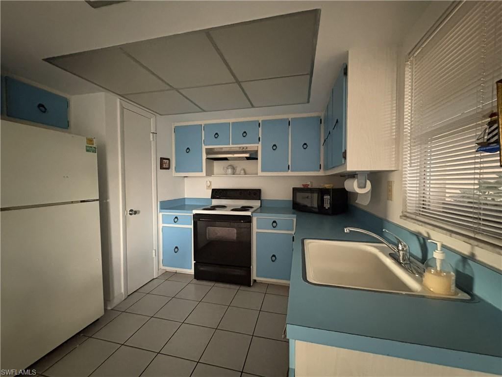 PLAZA 47 CONDOMINIUM - Residential