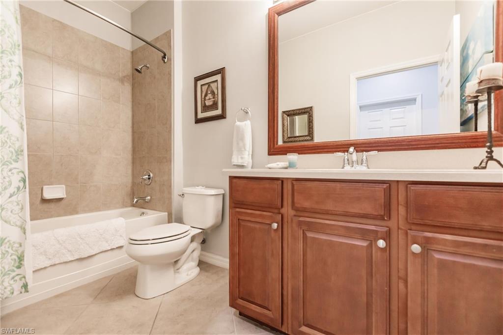 ASHTON OAKS - Residential