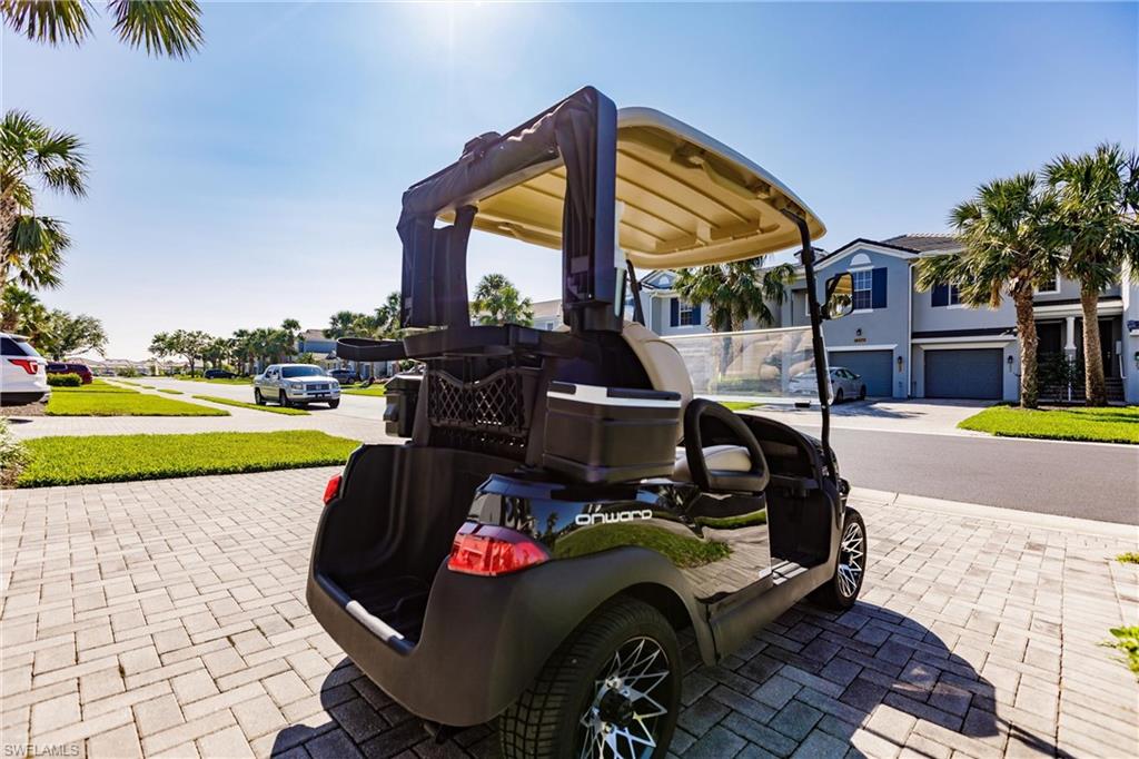 ASHTON OAKS - Residential