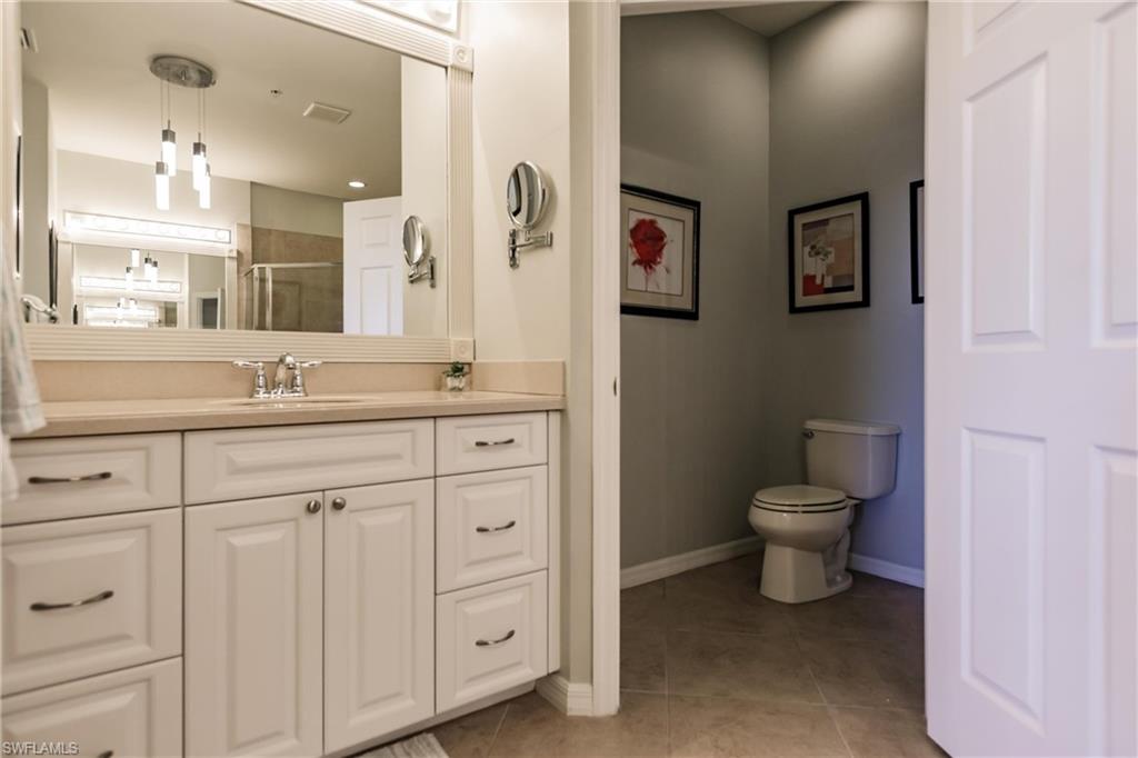 ASHTON OAKS - Residential