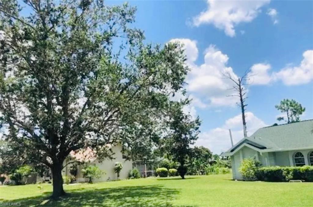 MIRROR LAKES - Residential