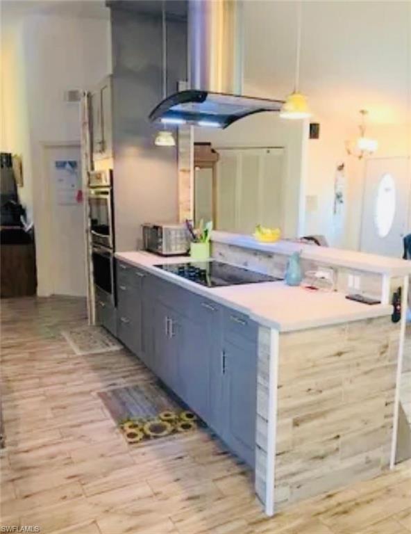 MIRROR LAKES - Residential