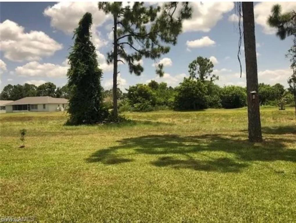 MIRROR LAKES - Residential