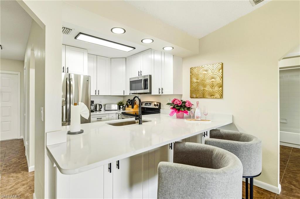 WATERS EDGE OF CAPE CORAL CONDOMINIUM - Residential