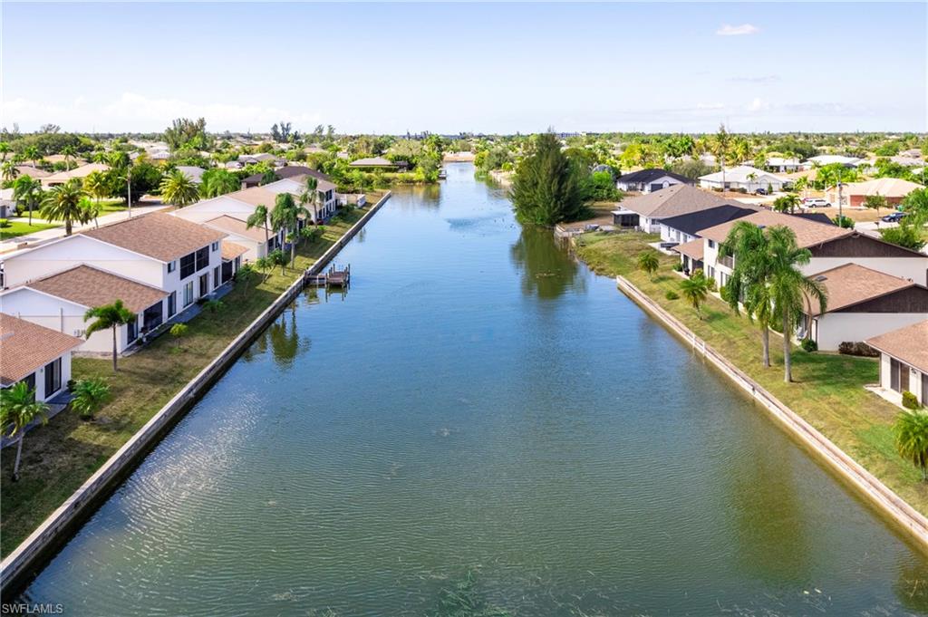 WATERS EDGE OF CAPE CORAL CONDOMINIUM - Residential