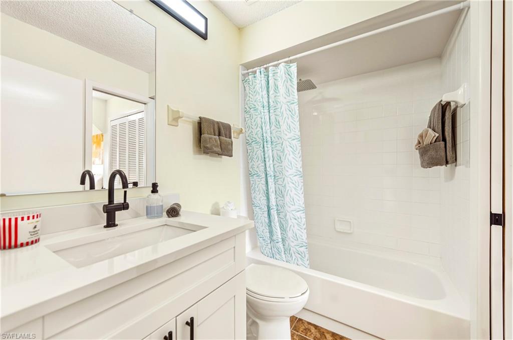 WATERS EDGE OF CAPE CORAL CONDOMINIUM - Residential