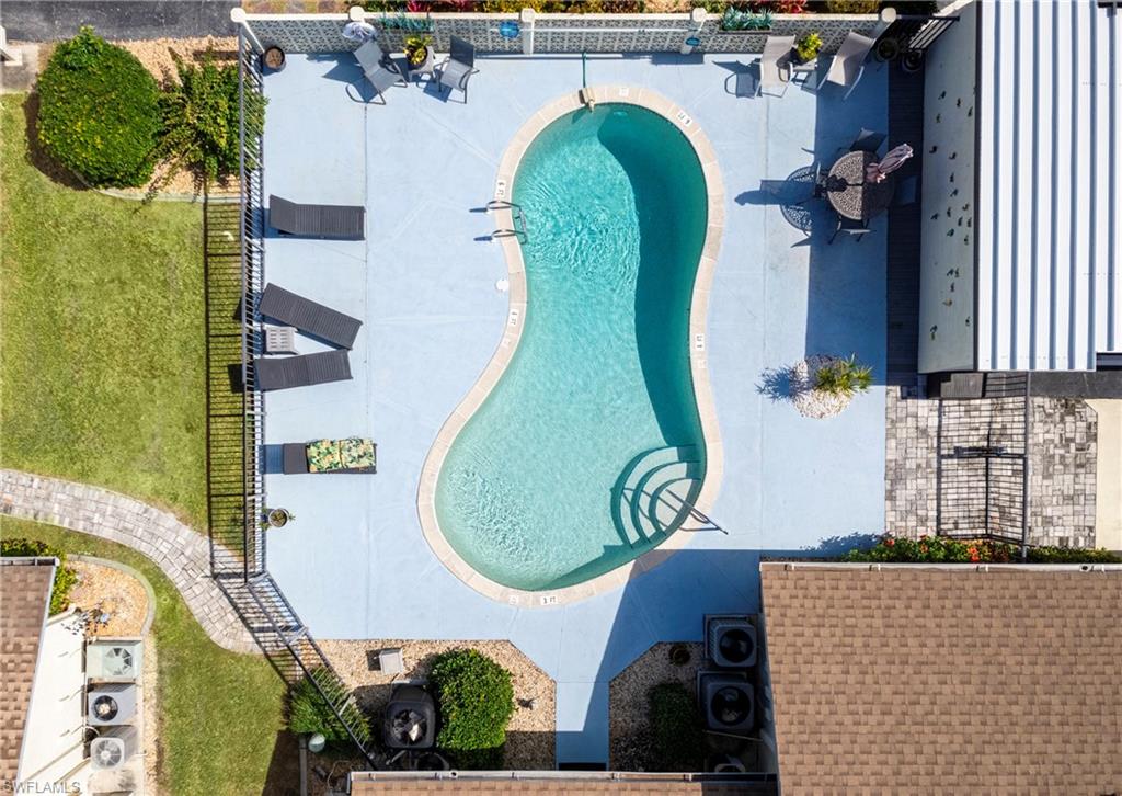 WATERS EDGE OF CAPE CORAL CONDOMINIUM - Residential