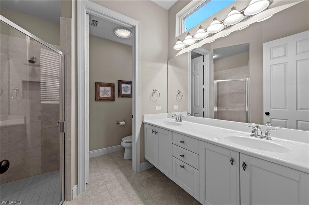 TROON LAKES - Residential