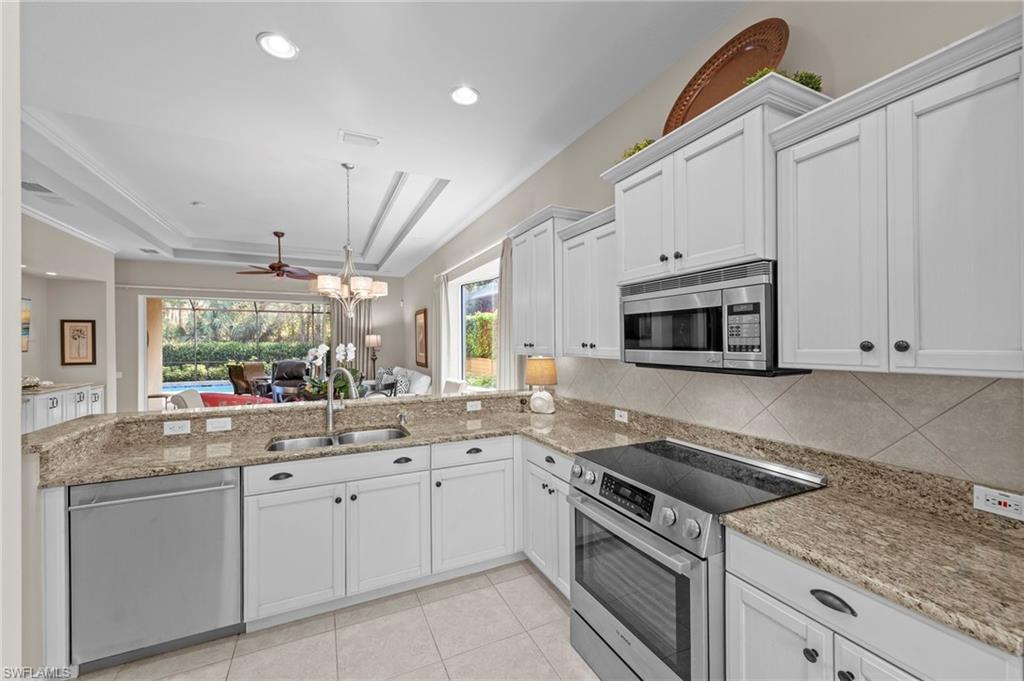 TROON LAKES - Residential