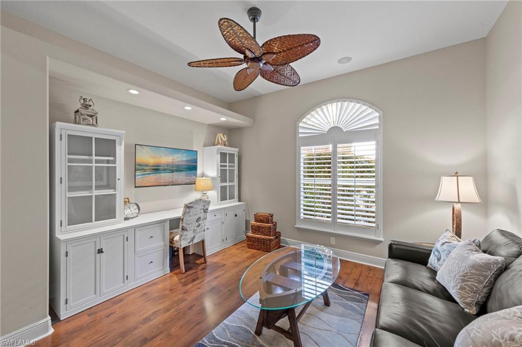 TROON LAKES - Residential