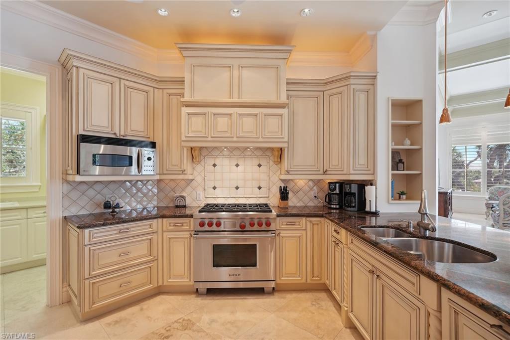 HIDEAWAY BEACH - Residential