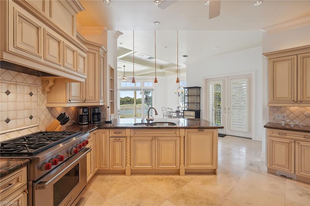 HIDEAWAY BEACH - Residential