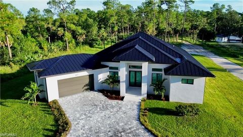 Photo of 927 12th AVE NE, NAPLES, FL 34120 (MLS # 225077985)