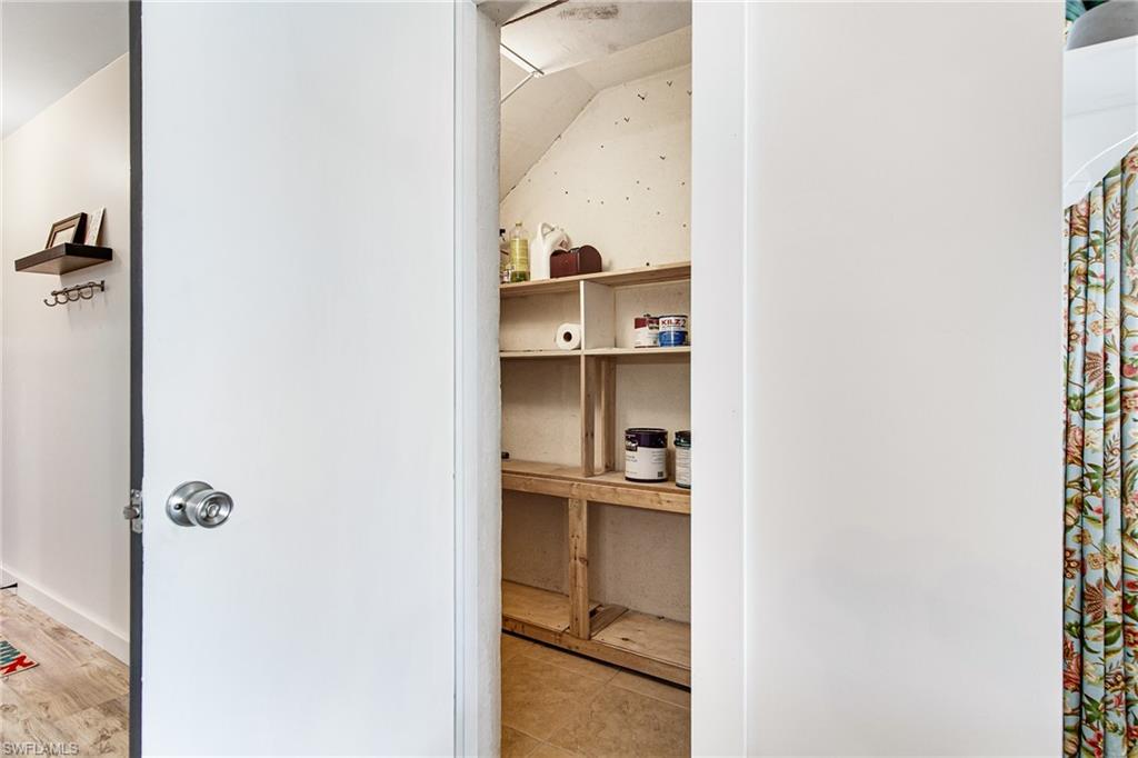 FOXMOOR CONDO - Residential