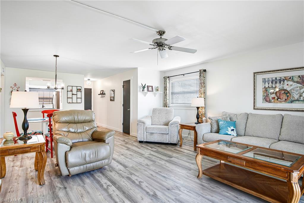 FOXMOOR CONDO - Residential