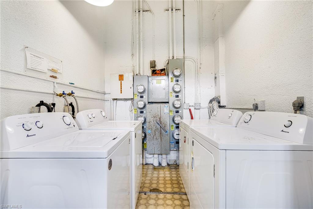 FOXMOOR CONDO - Residential