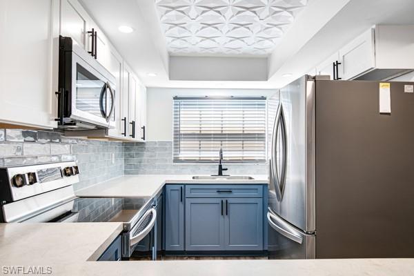 FOXMOOR CONDO - Residential