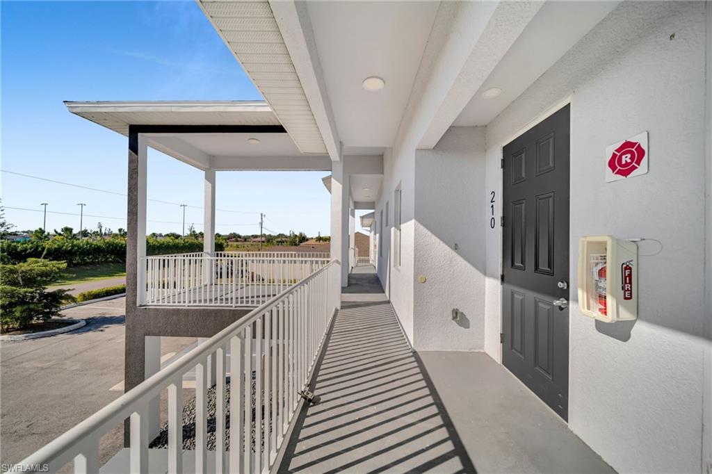 CAPE CORAL - Residential Lease