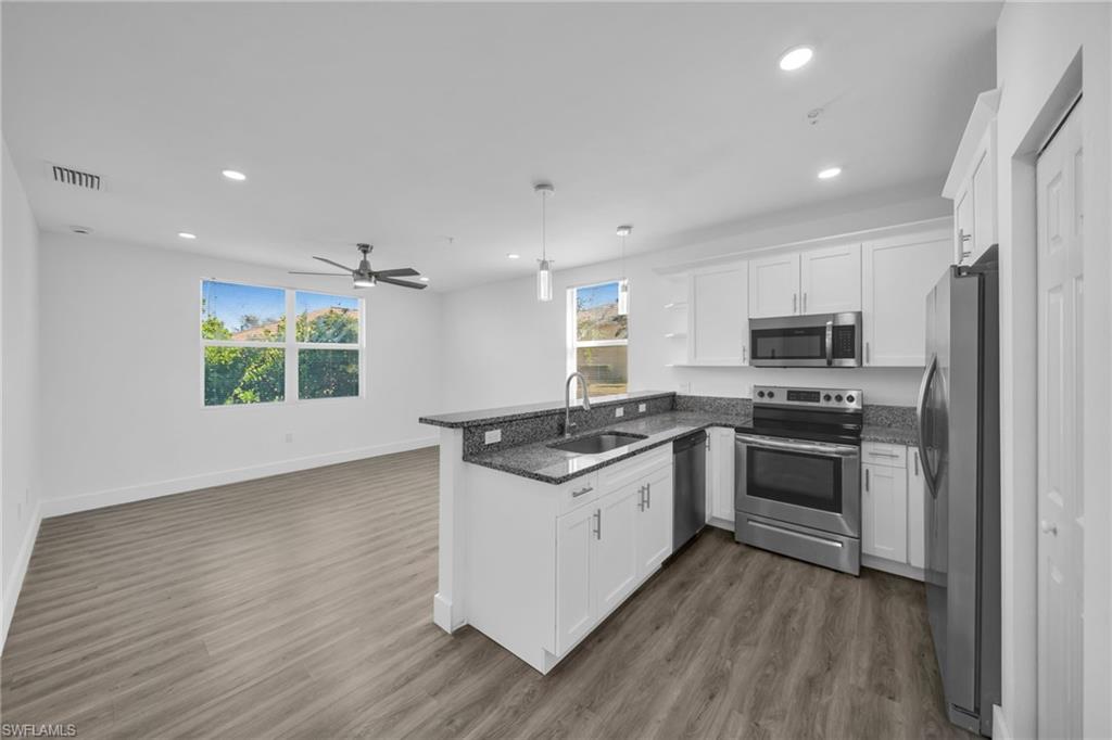 CAPE CORAL - Residential Lease