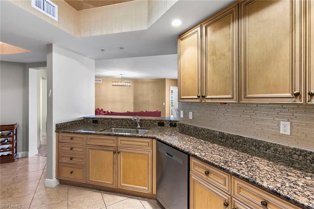 1065 Borghese LN 1002