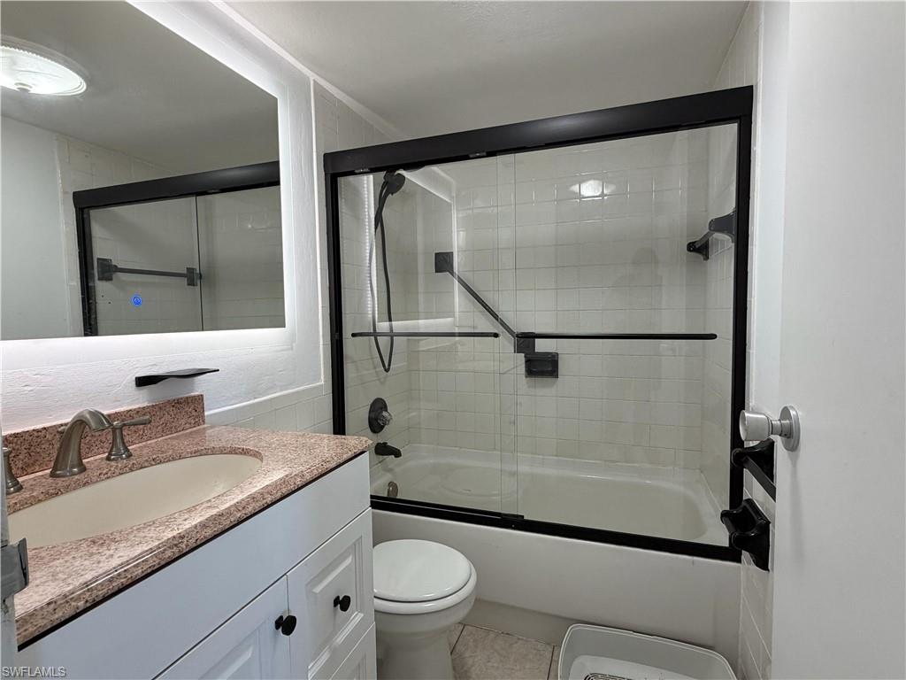 FIRST HARBOUR TOWER CONDO - Residential