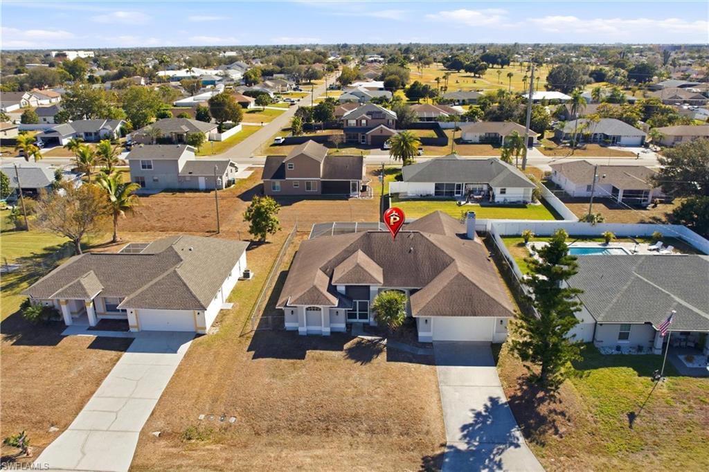 CAPE CORAL - Residential