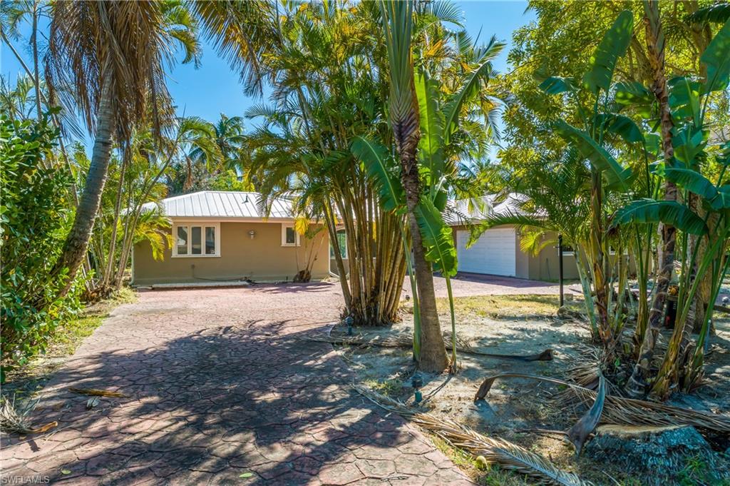 ROYAL HARBOR - Residential