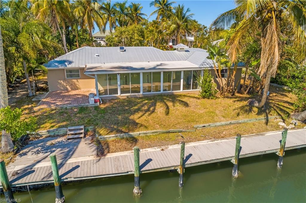 Photo of 2195 Sheepshead DR, NAPLES, FL 34102 (MLS # 225083727)